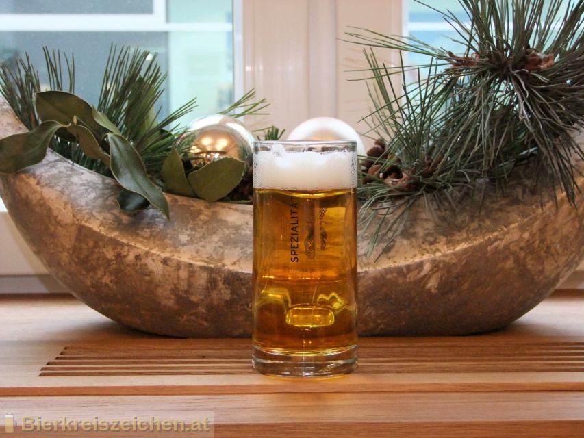 Foto eines Bieres der Marke Wieselburger Weihnachts Bock aus der Brauerei Brauerei Wieselburg
