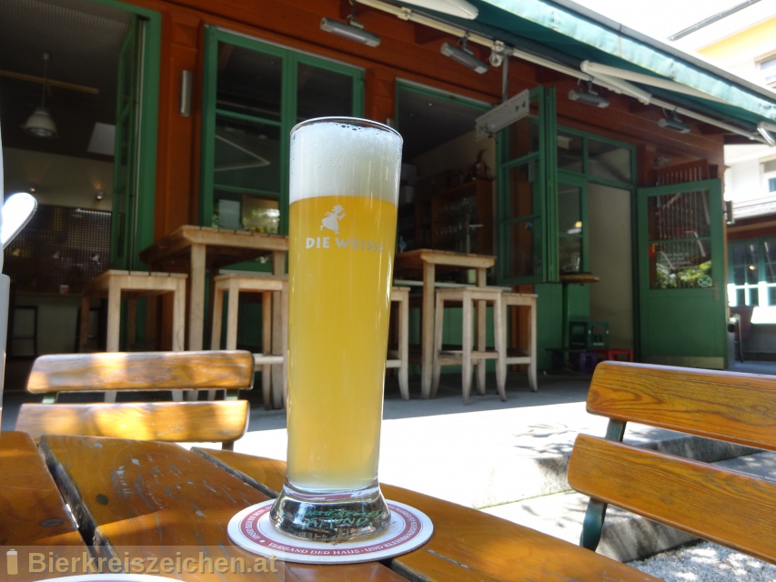 Foto eines Bieres der Marke Die Sommer Weisse aus der Brauerei Die Weisse