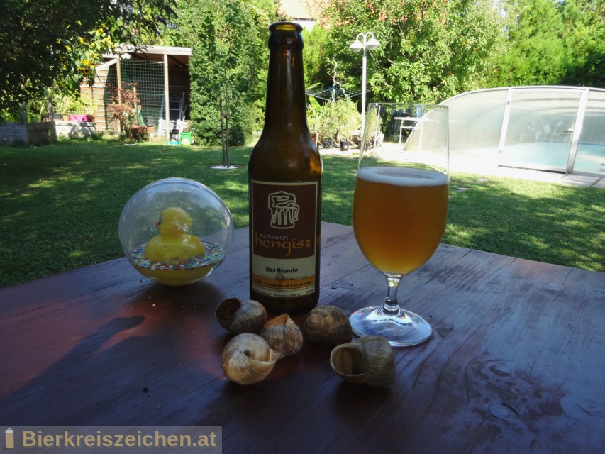 Foto eines Bieres der Marke Das Blonde Hengist aus der Brauerei Kulturbier Hengist
