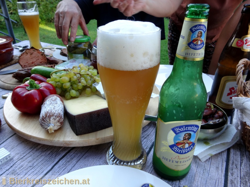 Foto eines Bieres der Marke Valentins Weibier - Premium Hefeweissbier aus der Brauerei Privatbrauerei Eichbaum