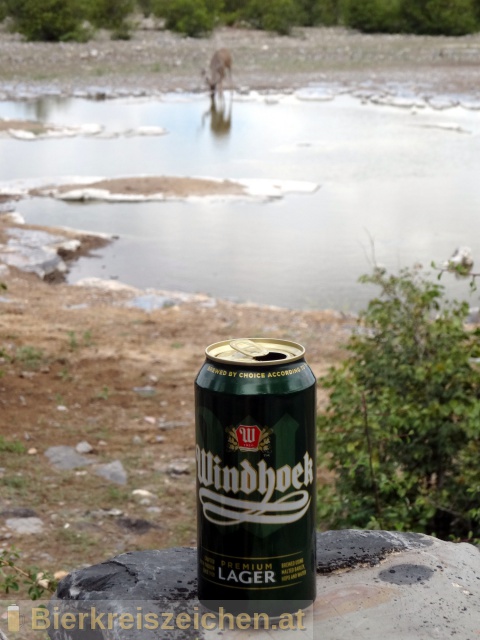 Foto eines Bieres der Marke Windhoeck Premium Lager aus der Brauerei Namibia Breweries