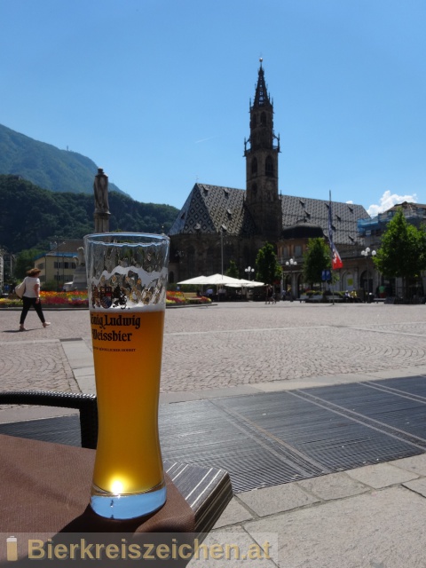Foto eines Bieres der Marke Knig Ludwig Weissbier Hell aus der Brauerei Knig Ludwig Schlossbrauerei Kaltenberg