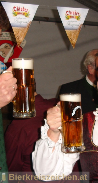Foto eines Bieres der Marke Zipfer Oktoberbräu aus der Brauerei Brauerei Zipf