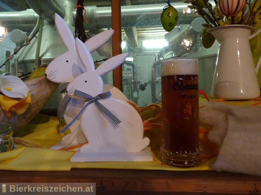 Foto eines Bieres der Marke Schmaranz - dunkel aus der Brauerei Schmaranz - Bru