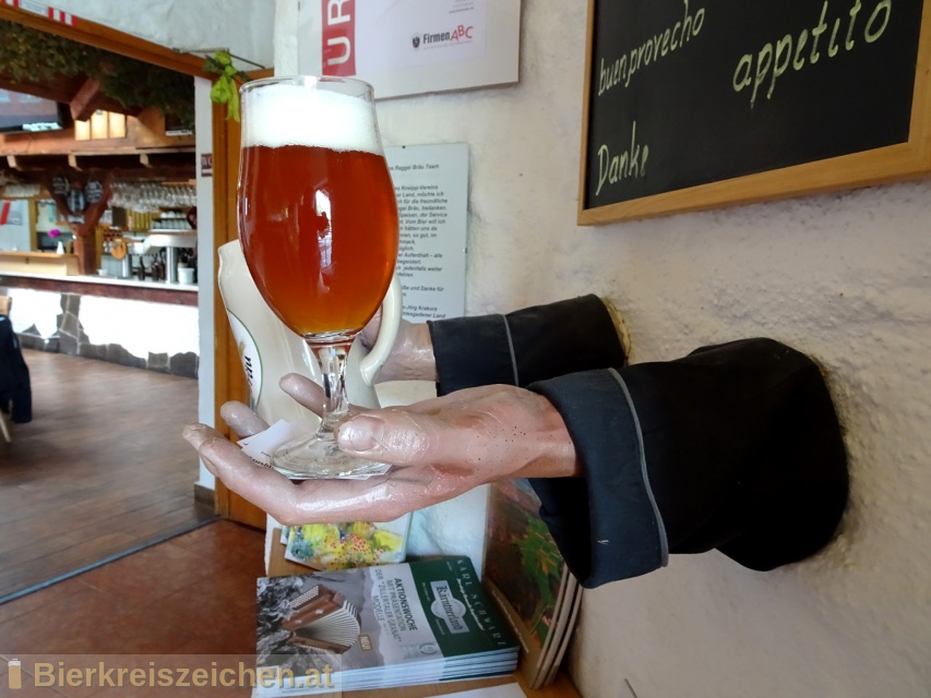 Foto eines Bieres der Marke Raggei-Kellerbier aus der Brauerei Raggei-Bru