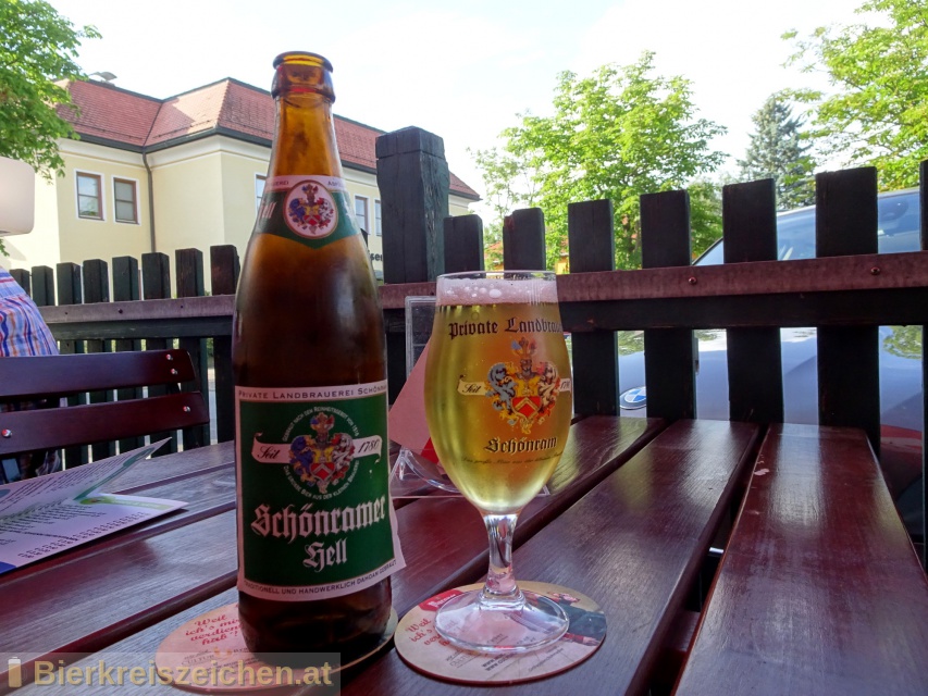Foto eines Bieres der Marke Schönramer Hell aus der Brauerei Privaten Landbrauerei Schönram