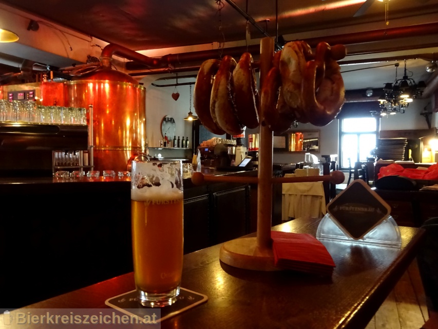 Foto eines Bieres der Marke Frstenbru - Das Helle aus der Brauerei Frstenbru