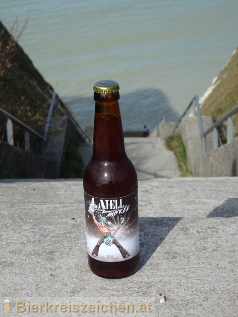 Foto eines Bieres der Marke Lahell Ambre aus der Brauerei Brase Embouteille par Brasserie La No