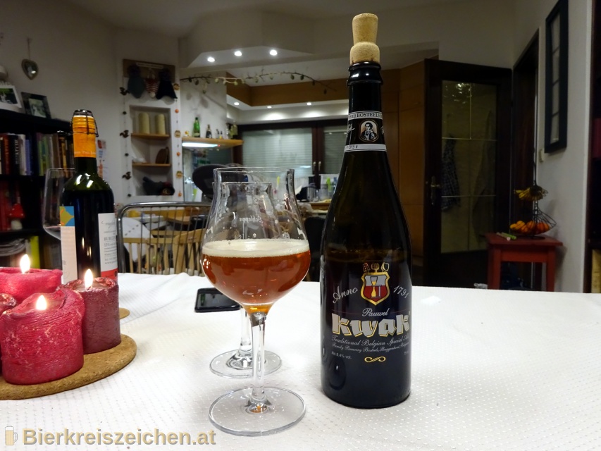 Foto eines Bieres der Marke Kwak aus der Brauerei Brouwerij Bosteels