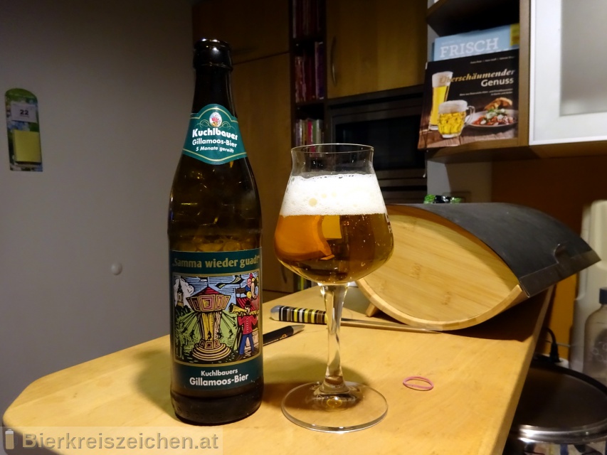 Foto eines Bieres der Marke Kuchlbauer Gillamoos-Bier aus der Brauerei Kuchlbauer