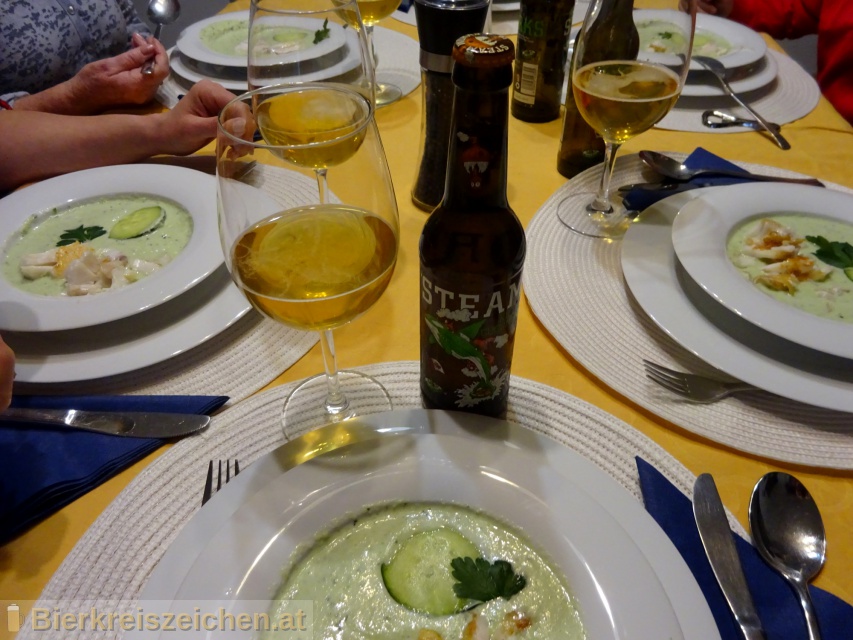 Foto eines Bieres der Marke Killer Cucumber Ale aus der Brauerei Steamworks Brewery