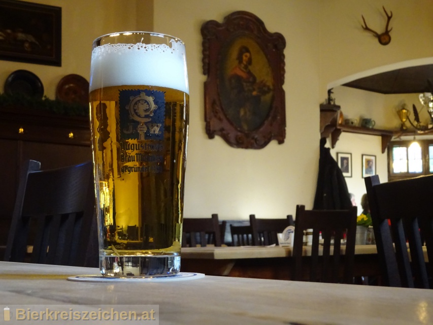 Foto eines Bieres der Marke Augustiner Mrzenbier 