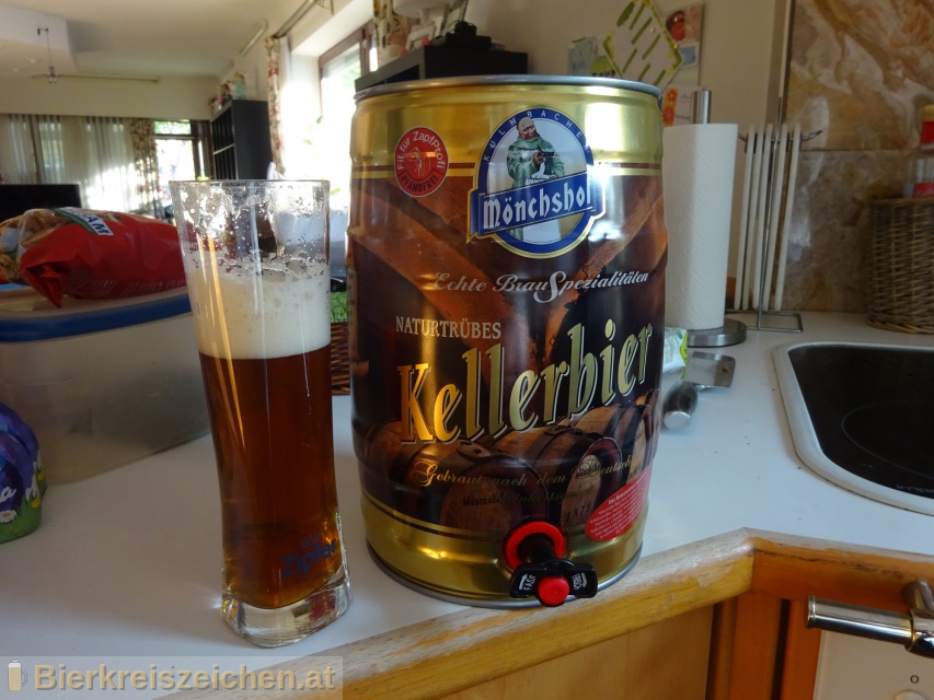 Foto eines Bieres der Marke Mnchshof Natrutrbes Kellerbier aus der Brauerei Kulmbacher Brauerei