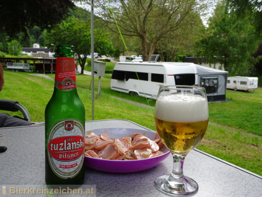 Foto eines Bieres der Marke tuzlanski pilsner aus der Brauerei Pivara Tuzla