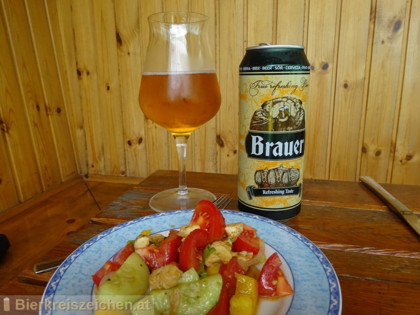 Foto eines Bieres der Marke Brauer Piwo aus der Brauerei Browal Van Pur S.A.