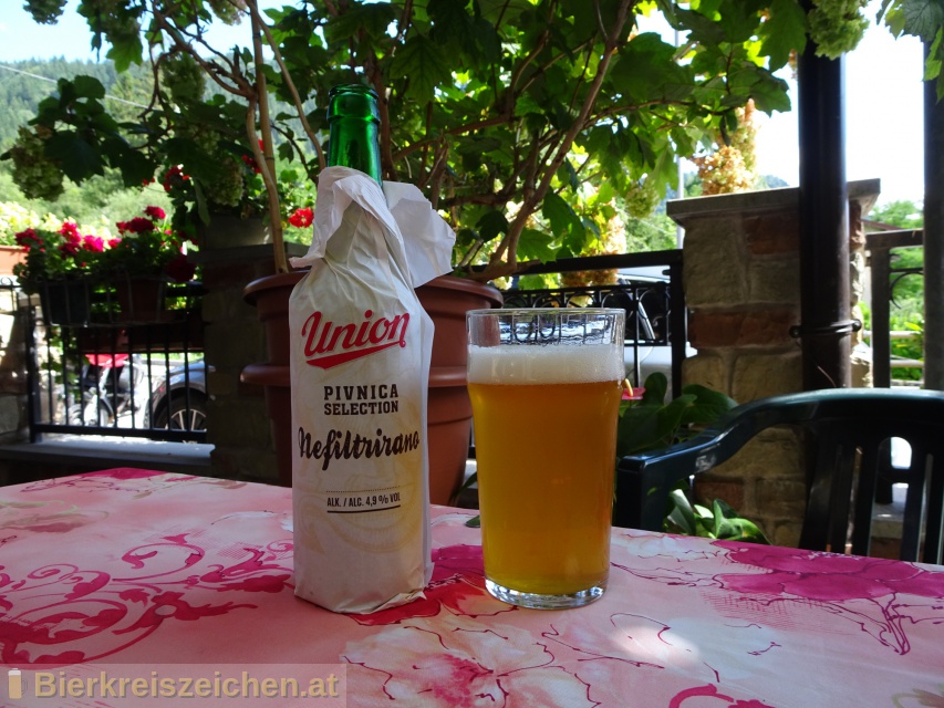 Foto eines Bieres der Marke Union Nefiltrirano aus der Brauerei Pivovarna Union d.d.