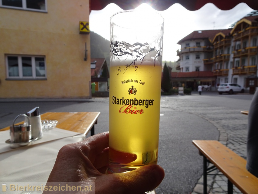 Foto eines Bieres der Marke Starkenberger Tiroler Mrzen aus der Brauerei Brauerei Schloss Starkenberg