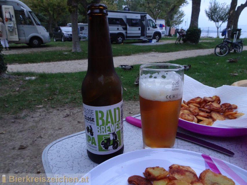 Foto eines Bieres der Marke Bad Brewer IPA aus der Brauerei Bad Brewer