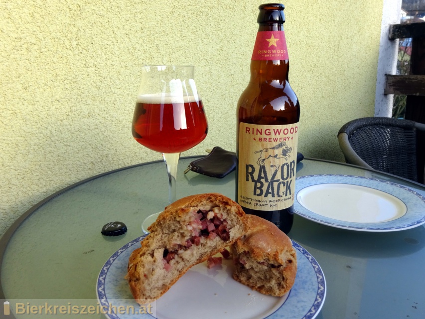 Foto eines Bieres der Marke Razor Back aus der Brauerei Ringwood Brewery