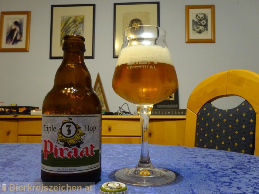 Foto eines Bieres der Marke Piraat Triple Hop aus der Brauerei Brouwerij Van Steenberge
