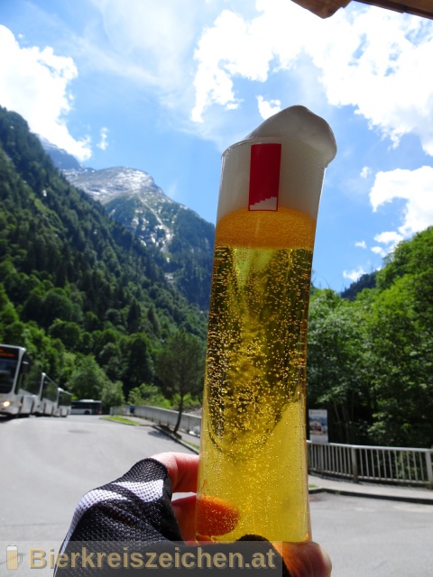 Foto eines Bieres der Marke Stiegl Goldbru aus der Brauerei Stieglbrauerei