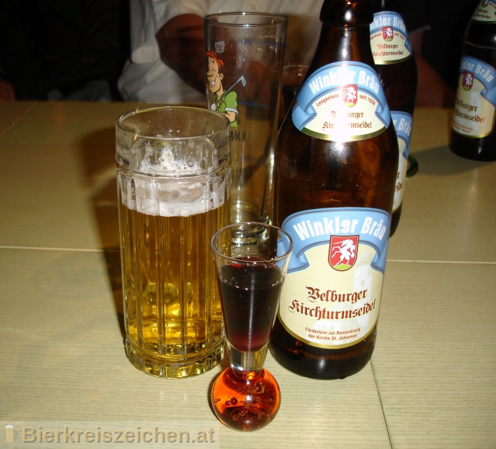 Foto eines Bieres der Marke Velburger Kirchturmseidel aus der Brauerei Winkler Bräu