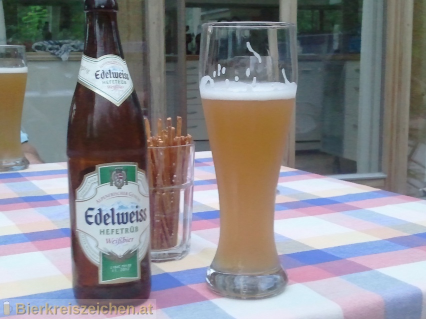 Foto eines Bieres der Marke Edelweiss Hefetrüb aus der Brauerei Brau Union