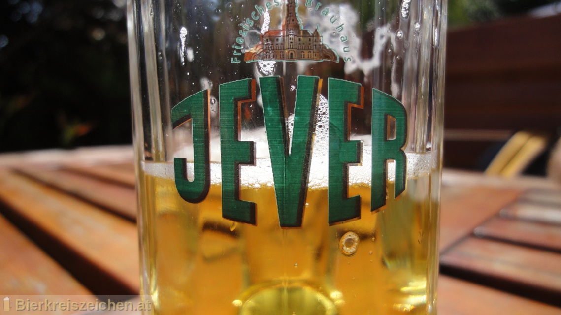Foto eines Bieres der Marke Jever Fun aus der Brauerei Jever