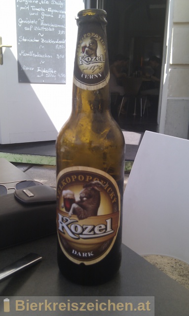 Foto eines Bieres der Marke Velkopopovick Kozel Dark (Dunkel) aus der Brauerei Brauerei Popovice