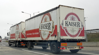 Fahrzeuge der Marke Kaiser Bier